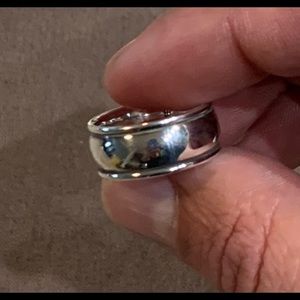 James Avery Regal Band Size 7